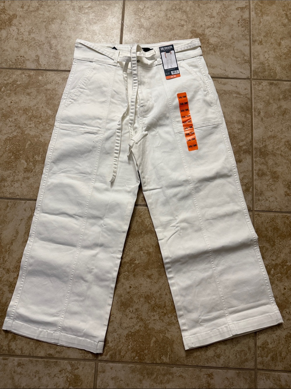NWT Hudson Wide Leg Belted Jeans Size 16/36 White Denim Cropped Pants